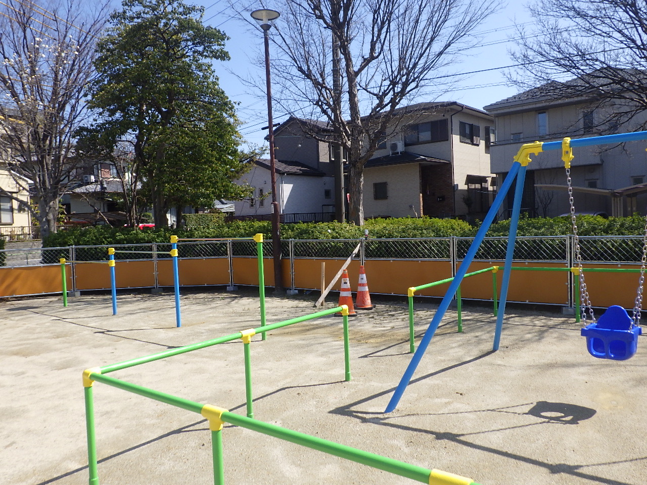 公園への遊具設置例